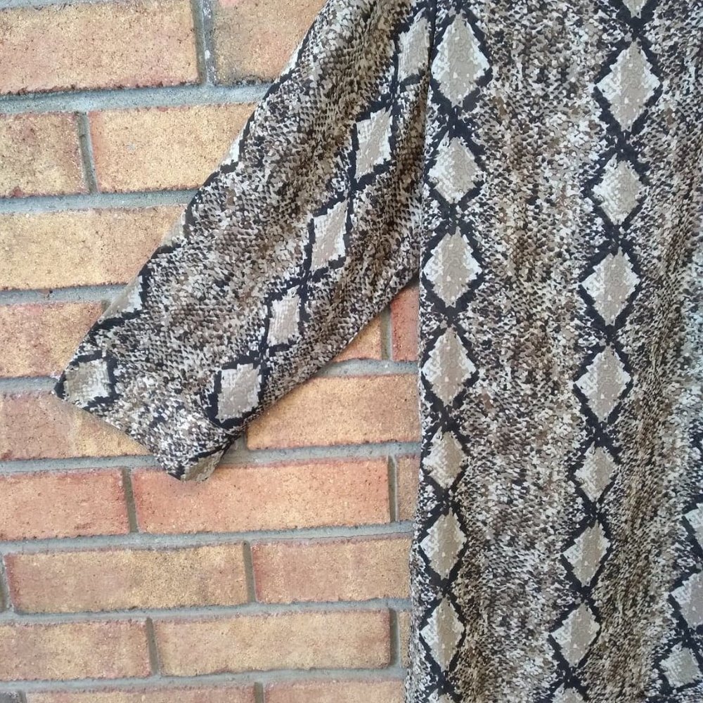 Snake Skin Patterned Blouse - Picture 6 of 6
